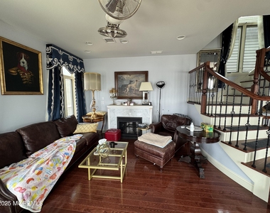 36 Beach Street - Photo Thumbnail 9