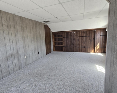 207 Bay Boulevard - Photo Thumbnail 21