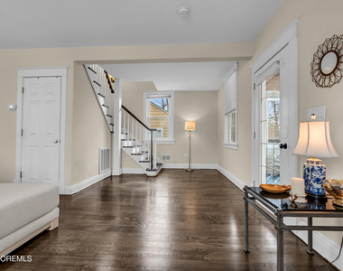 524 Fisk Avenue - Photo Thumbnail 5