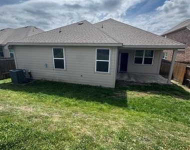 2132 Mulberry Drive - Photo Thumbnail 18