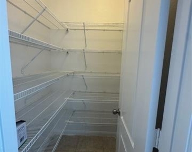 2132 Mulberry Drive - Photo Thumbnail 3