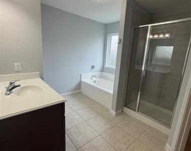 2132 Mulberry Drive - Photo Thumbnail 12