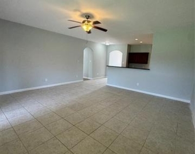 2132 Mulberry Drive - Photo Thumbnail 6