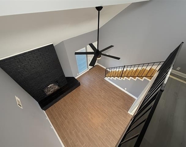 1900 W Taylor Street - Photo Thumbnail 3