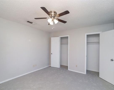 3301 Aurora Street - Photo Thumbnail 17