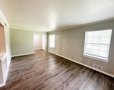 6461 Danbury Lane - Photo Thumbnail 8