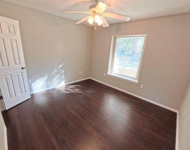 2233 Huskey Street - Photo Thumbnail 16