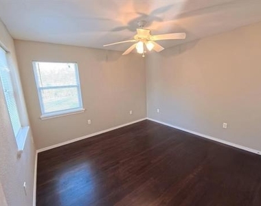 2233 Huskey Street - Photo Thumbnail 18
