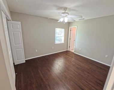 2233 Huskey Street - Photo Thumbnail 9