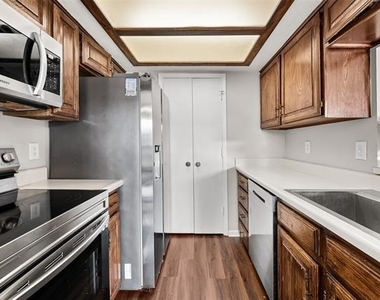 1031 Signal Ridge Place - Photo Thumbnail 7