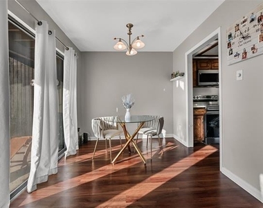 1031 Signal Ridge Place - Photo Thumbnail 5