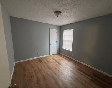 5025 Winder Court - Photo Thumbnail 7