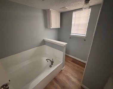 5025 Winder Court - Photo Thumbnail 15