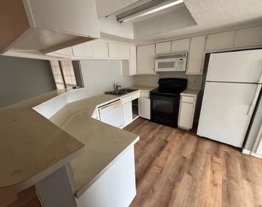 5025 Winder Court - Photo Thumbnail 4
