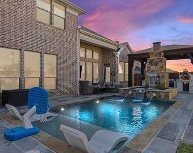 1506 Hennessey Drive - Photo Thumbnail 3