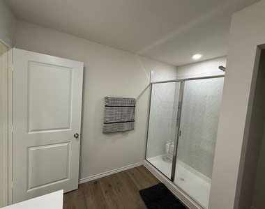 305 Charmed Way - Photo Thumbnail 24