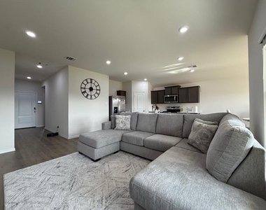 305 Charmed Way - Photo Thumbnail 2