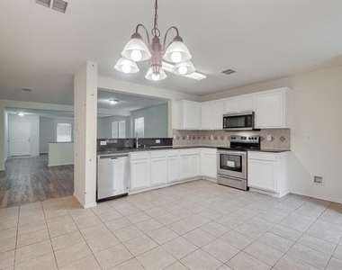 1428 Atkins Street - Photo Thumbnail 7