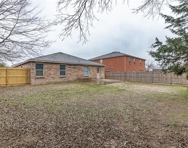 1428 Atkins Street - Photo Thumbnail 14