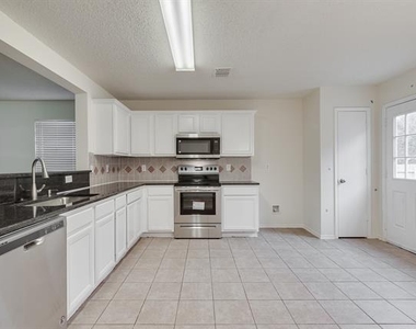1428 Atkins Street - Photo Thumbnail 6