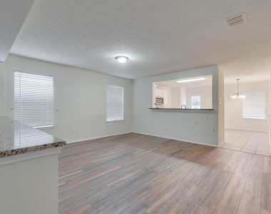 1428 Atkins Street - Photo Thumbnail 5