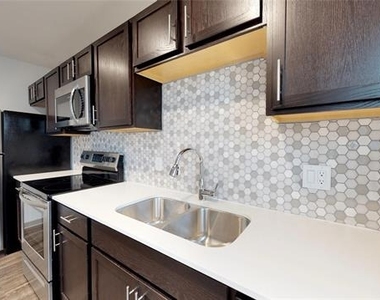 6304 Prospect Avenue - Photo Thumbnail 3