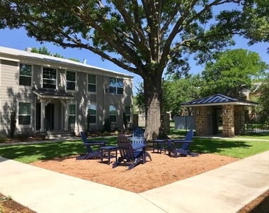 6304 Prospect Avenue - Photo Thumbnail 18