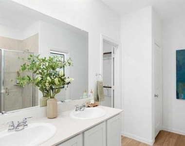 1226 Banyan Drive - Photo Thumbnail 20