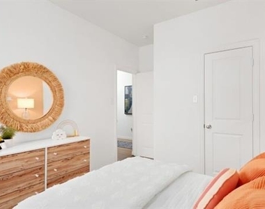 1226 Banyan Drive - Photo Thumbnail 10
