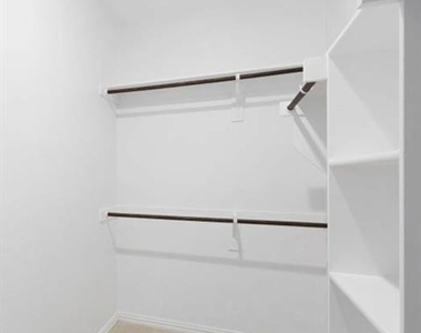 1226 Banyan Drive - Photo Thumbnail 19