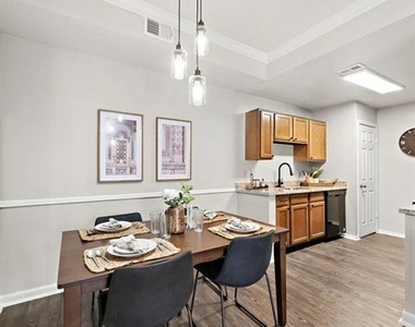 7250 W Greens Road - Photo Thumbnail 13