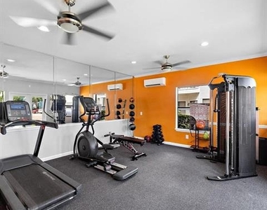 7250 W Greens Road - Photo Thumbnail 8