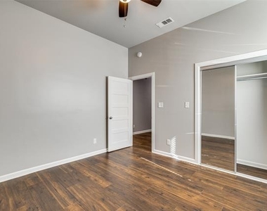 619 Buckalew Street - Photo Thumbnail 21