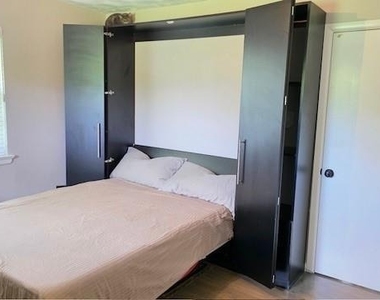 436 Degan Avenue - Photo Thumbnail 11