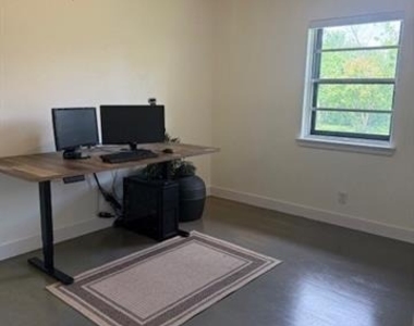 436 Degan Avenue - Photo Thumbnail 12