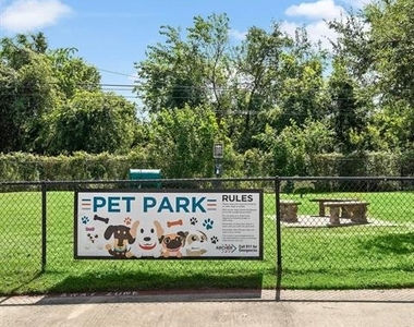 7250 W Greens Road - Photo Thumbnail 6