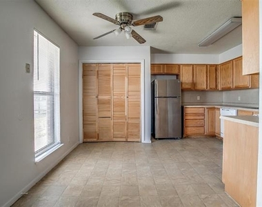 6530 Fall Creek Highway - Photo Thumbnail 5