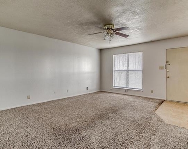6530 Fall Creek Highway - Photo Thumbnail 3