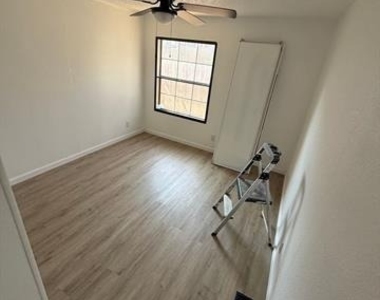 4710 Llano Street - Photo Thumbnail 2
