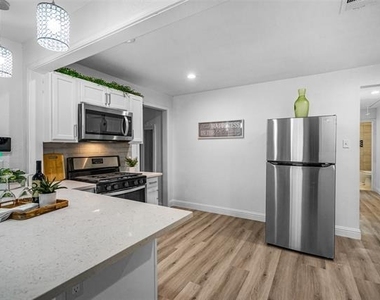 2250 Areba Street - Photo Thumbnail 3