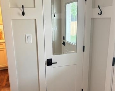 3038 Santa Elena Drive - Photo Thumbnail 11