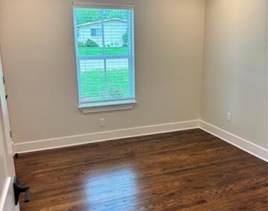 3038 Santa Elena Drive - Photo Thumbnail 6
