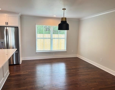 3038 Santa Elena Drive - Photo Thumbnail 5