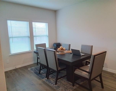 9712 Quail Pointe Road - Photo Thumbnail 4