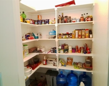9712 Quail Pointe Road - Photo Thumbnail 3