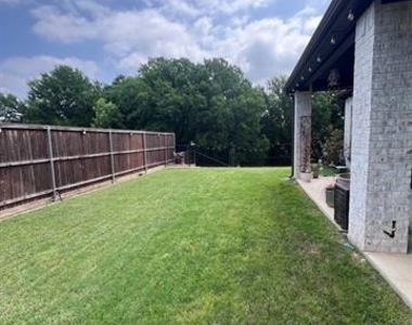 9832 El Colina Drive - Photo Thumbnail 31