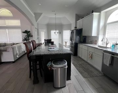 9832 El Colina Drive - Photo Thumbnail 15