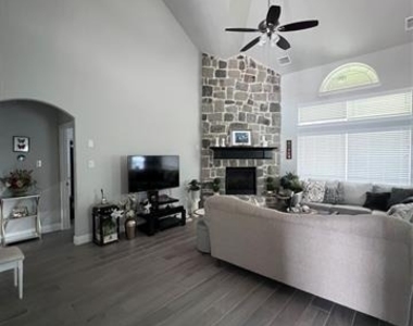 9832 El Colina Drive - Photo Thumbnail 7