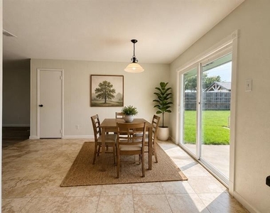 409 Starling Drive - Photo Thumbnail 3