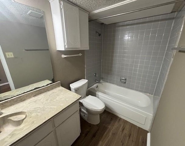 5025 Winder Court - Photo Thumbnail 10